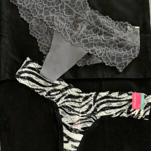 2 Xhilaration Lace Panties Small